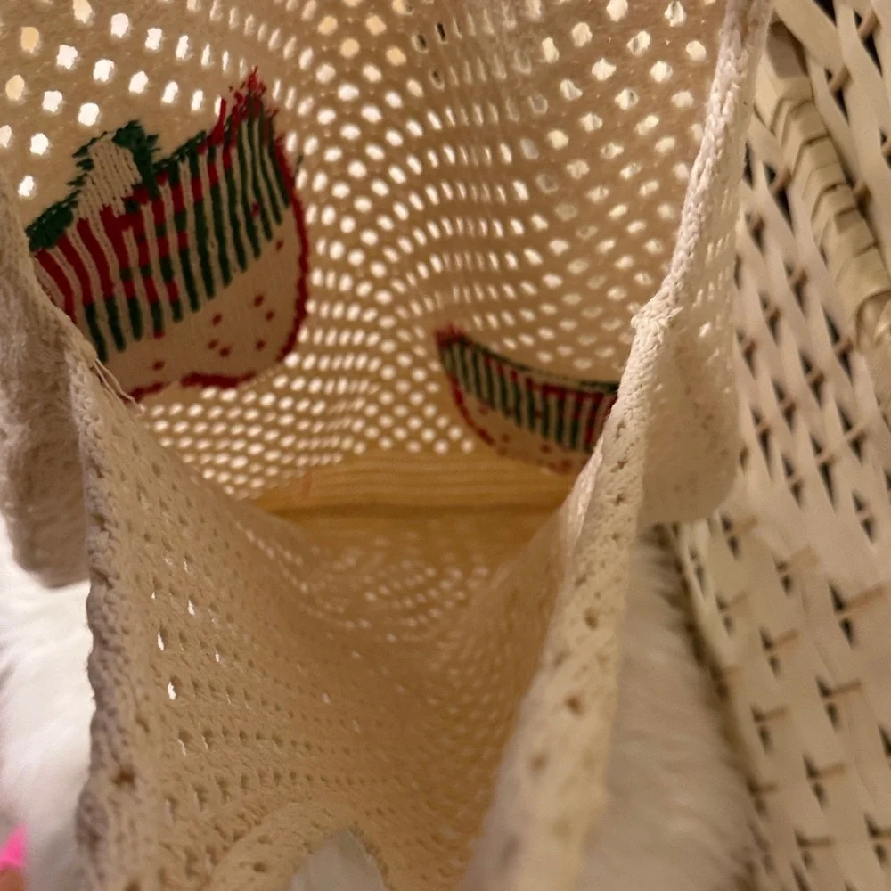 Strawberry Crochet Tote Bag - Cream and Red - Picture 6 of 6